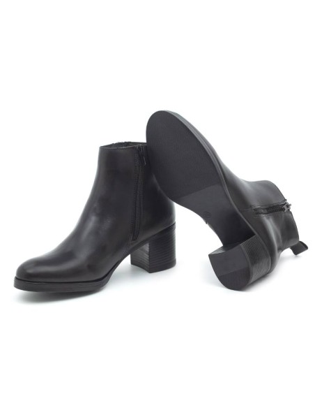 Black leather women's boots