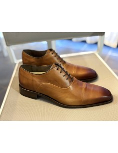Brown leather Oxford