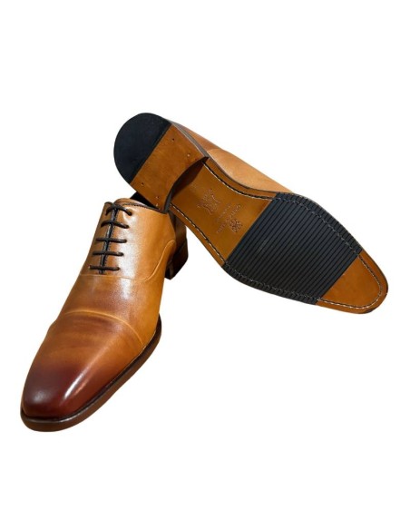 Brown leather Oxford