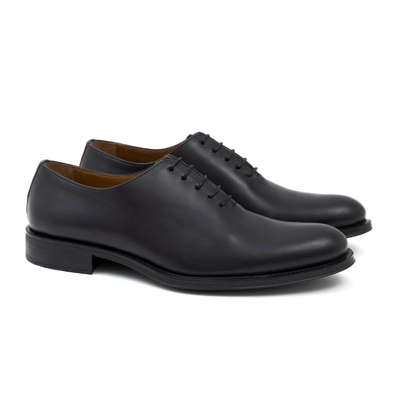 Oxford de piel con picado maría color negro CR-24112-NEGRO