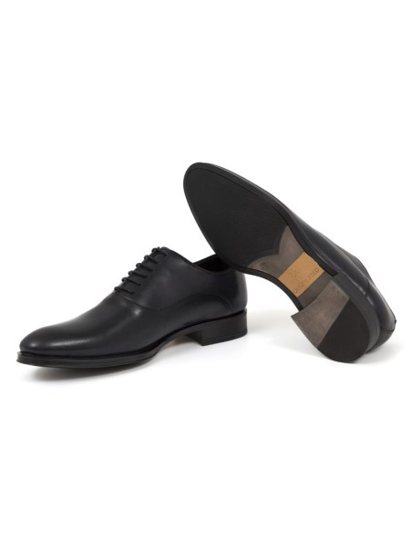 Oxford de piel acabado a mano color negro