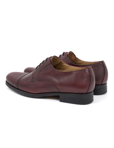 Derby de piel cosido artesano color burdeos