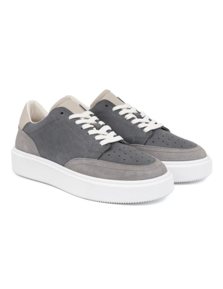 Sneakers de piel combinado con ante color gris
