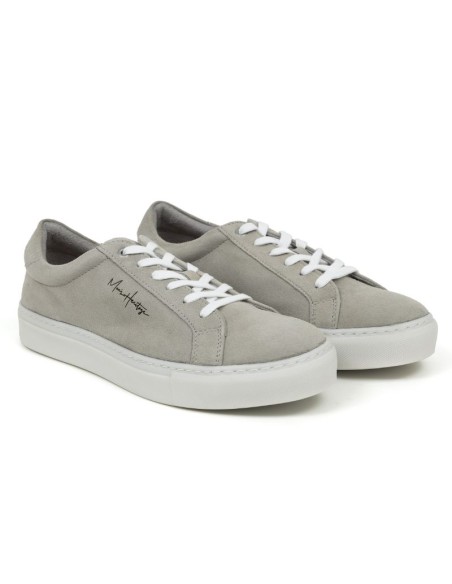 Sneakers de ante con cordones en contraste color gris