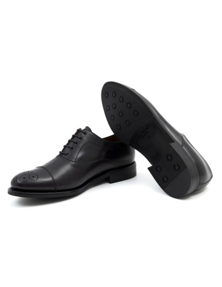 Black leather Oxford