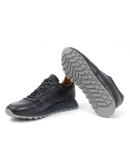 Deportivo de piel liso color azul