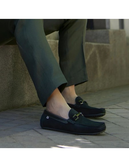 Mocasín de ante cosido artesano color negro