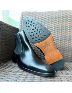 Black leather chelsea boots 2