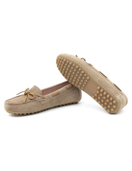 Mocasines de mujer de ante con cordón de piel color beige