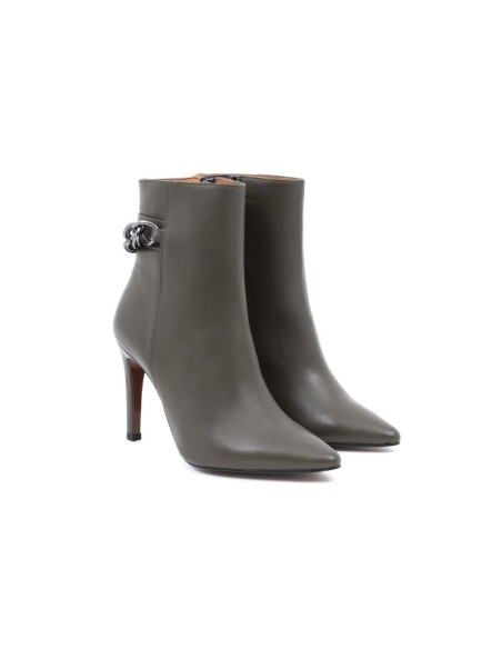 Green solid color women's boots