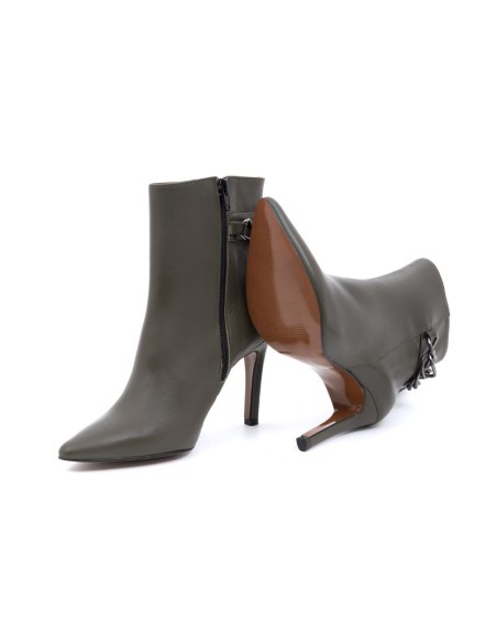 Green solid color women's boots