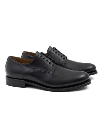 Goodyear Welt de piel acabado a mano color negro