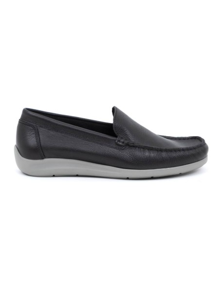 Black leather boat shoe