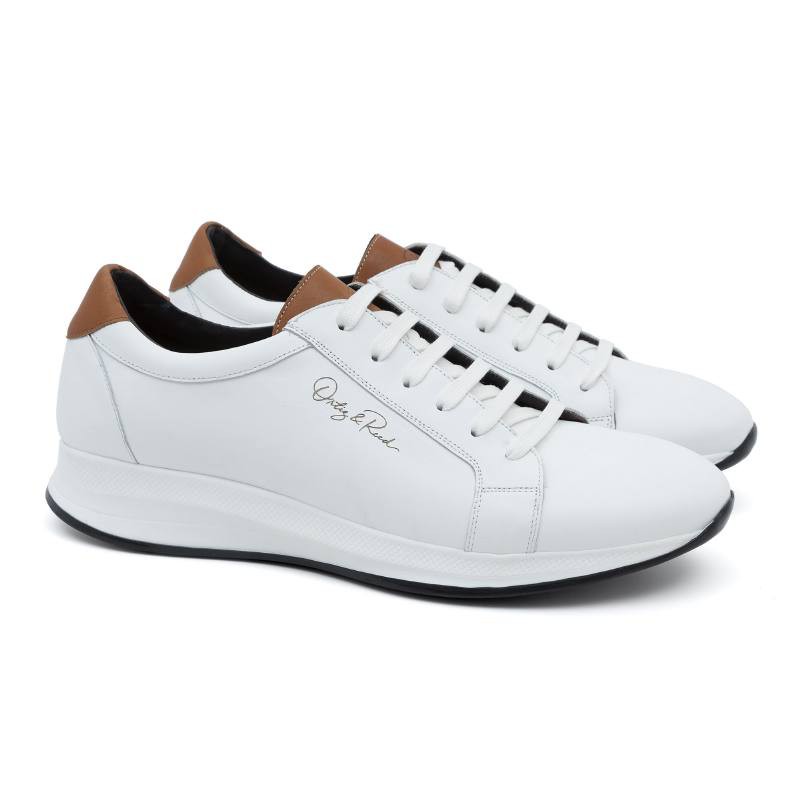 Deportivo de piel liso color cuero LORTIZ-BLANCO-CUERO