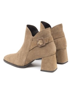 Botines de mujer de ante liso color beige 2