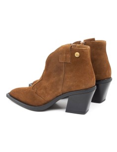 Botines de mujer de ante liso color cuero 2