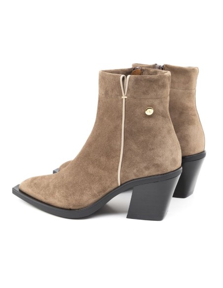 Botines de mujer de ante liso color beige