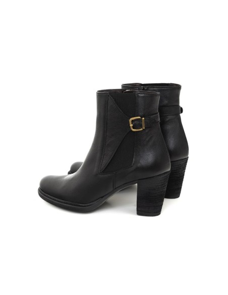 Black leather women's boots