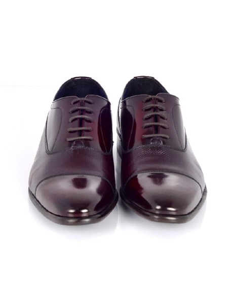 Oxford de piel con plantilla extraible color burdeos