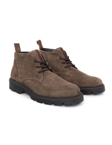 Botín de ante acabado a mano color gris