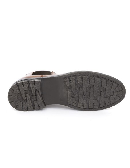 Light Brown leather chelsea boots