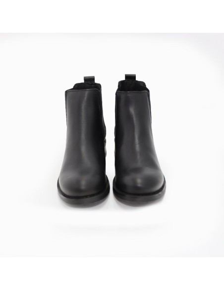 Botines de mujer de piel acabado a mano color negro