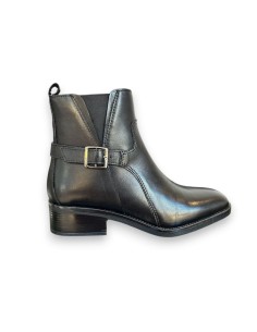 Botines de mujer de piel con hebilla color negro