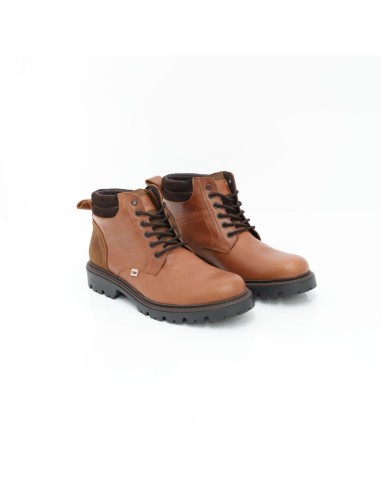 Brown suede boot