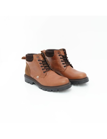 Brown suede boot