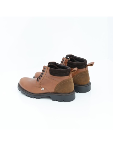 Brown suede boot