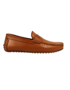 Mocasín de piel con antifaz color cuero