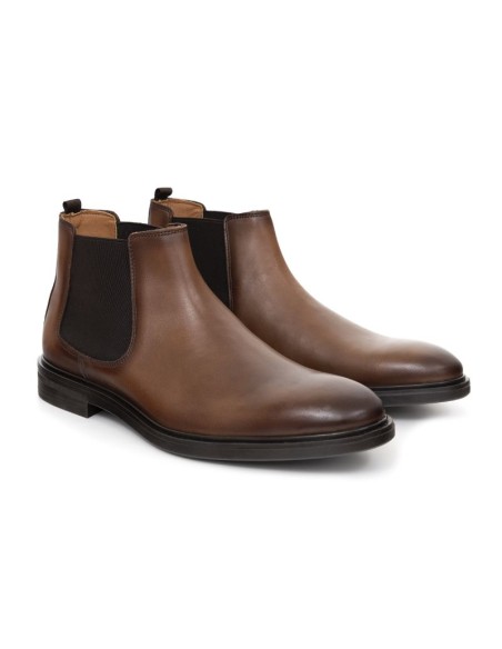 Light Brown leather chelsea boots