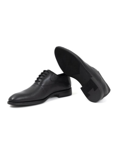 Black leather Oxford