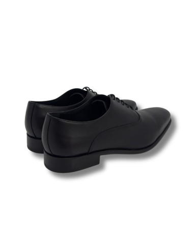 Black leather Oxford