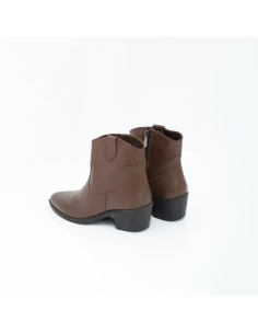 Brown leather women's boots 2