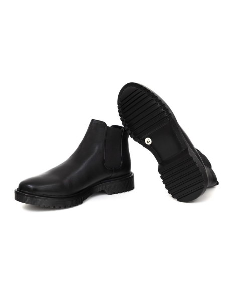Black leather chelsea boots