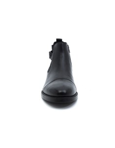 Black leather chelsea boots 2