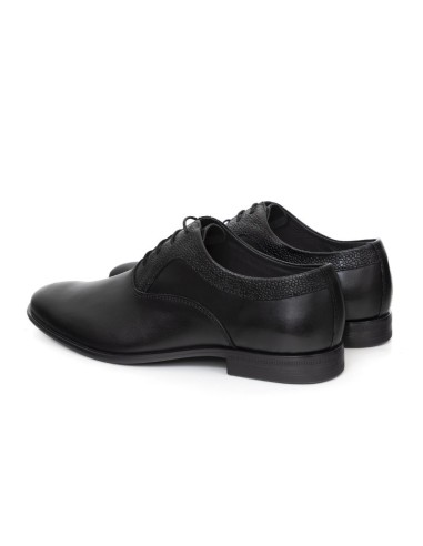 Black leather Oxford