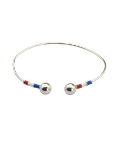 Brazalete de plata acabado a mano color plata