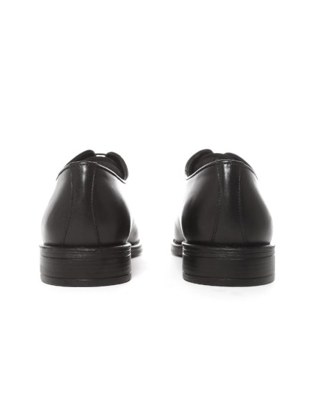 Black leather Oxford