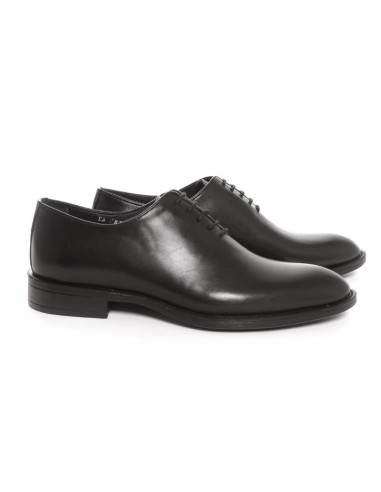 Black leather Oxford