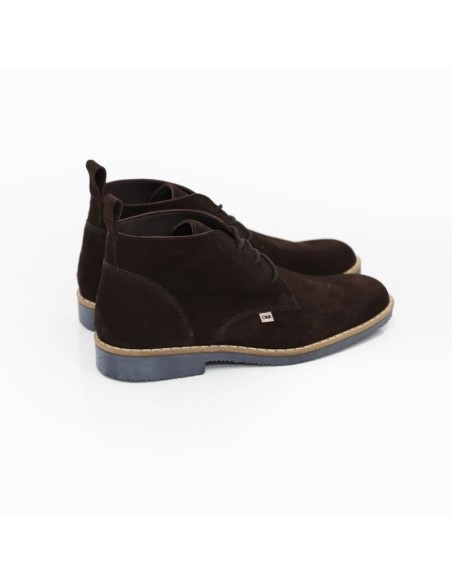 Brown suede boot