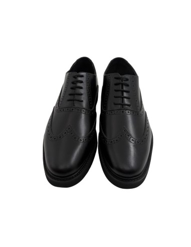 Black leather Oxford