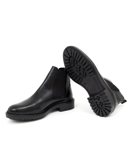 Botines Chelsea de piel acabado a mano color negro