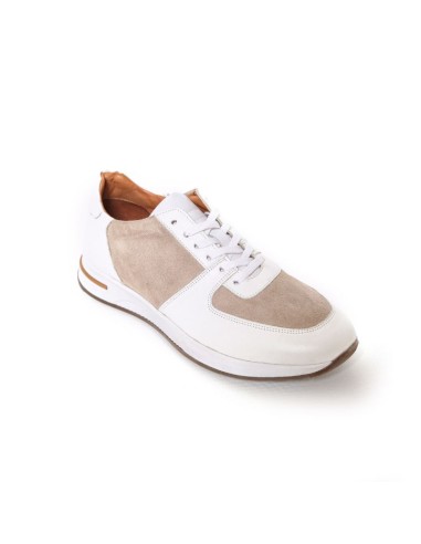 White leather sport shoe