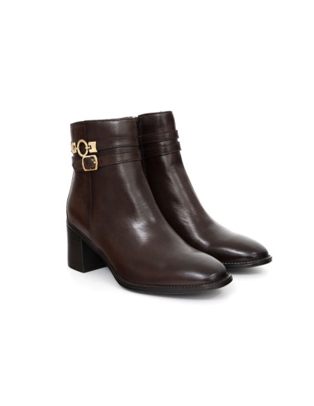 Botines de mujer de piel con hebilla color marrón