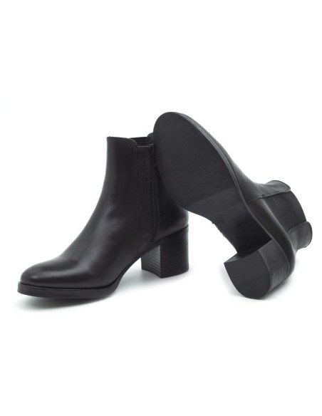 Black leather women's boots