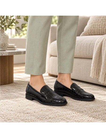 Black leather women's moccasins