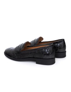 Black leather women's mocassins 2