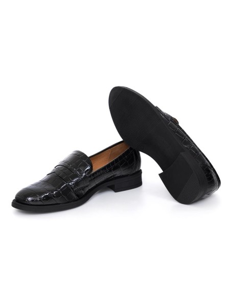 Black leather women's moccasins